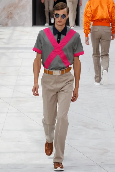 Look 21